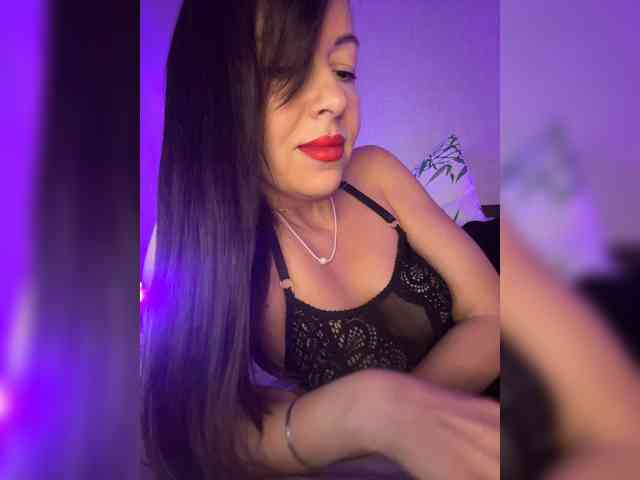 ElviraMilf webcam