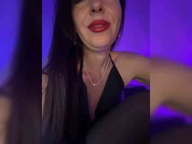 ElviraMilf webcam