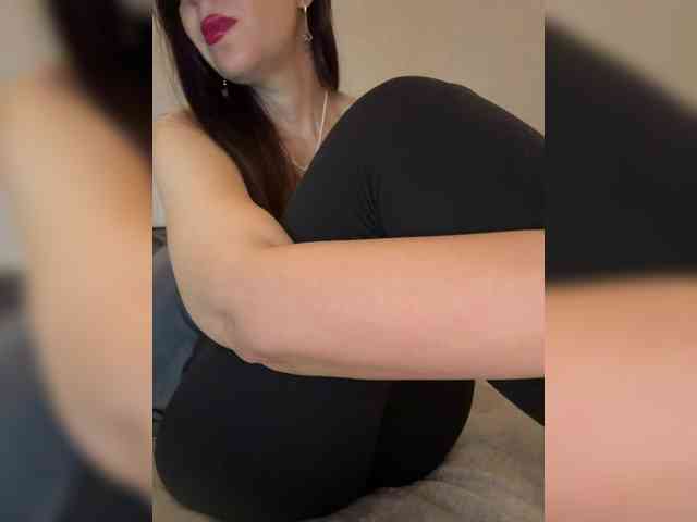 ElviraMilf webcam