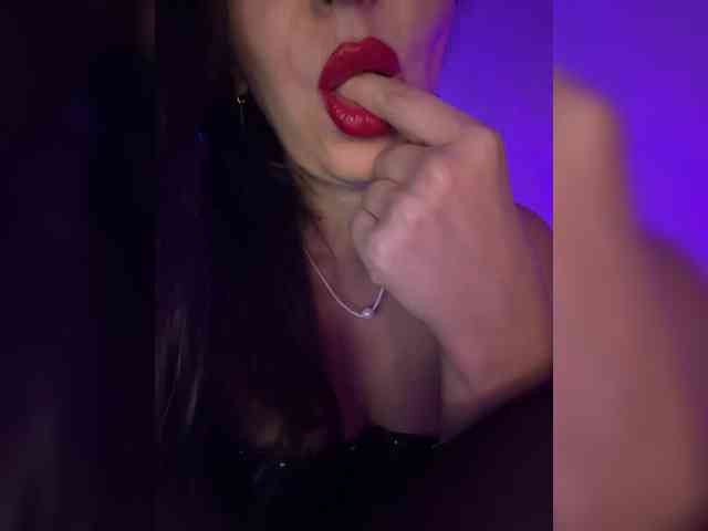 ElviraMilf webcam