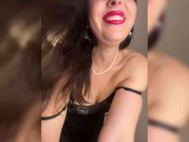 ElviraMilf Live Webcam on BongaCams