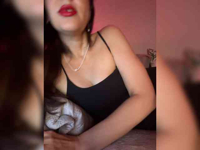 ElviraMilf webcam