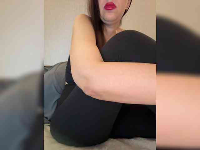ElviraMilf webcam