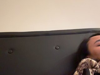 RozyElle Porn Show