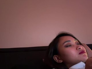 RozyElle Porn Show
