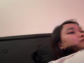 RozyElle Porn Show