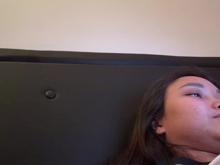 RozyElle Porn Show