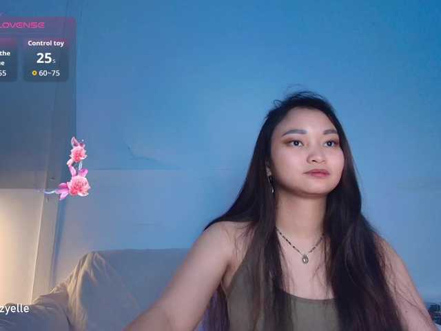 RozyBlack live cam on BongaCams