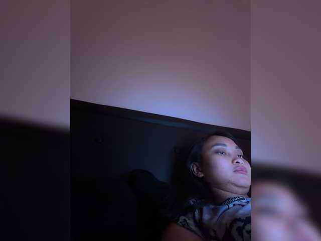 RozyBlack live cam on BongaCams