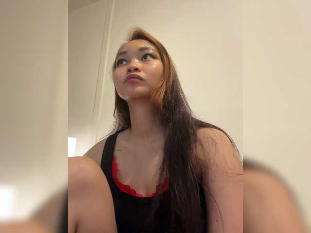 RozyElle live cam on BongaCams