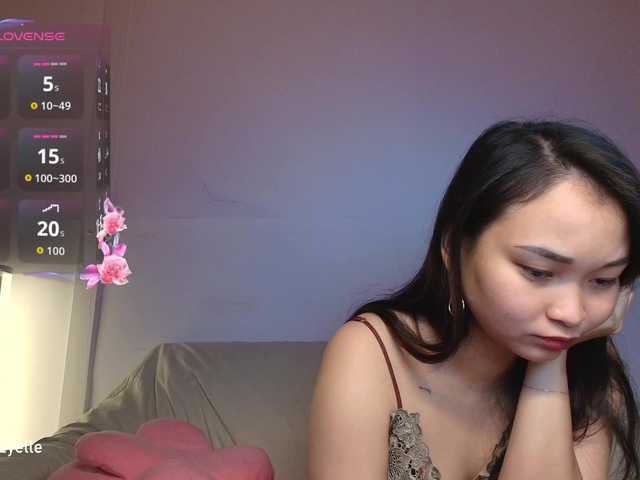 RozyBlack live cam on BongaCams