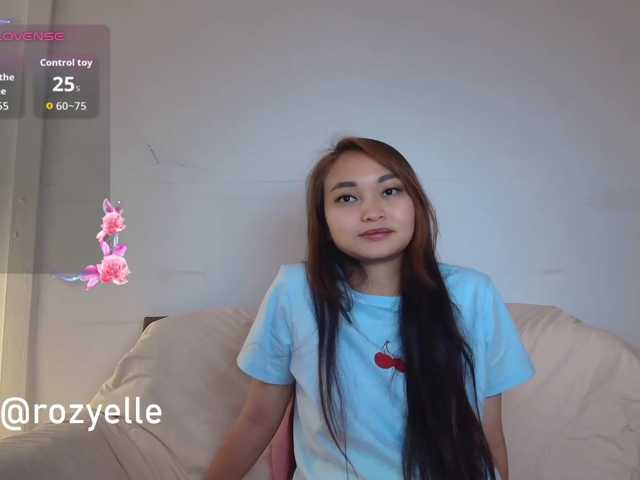 RozyBlack live cam on BongaCams