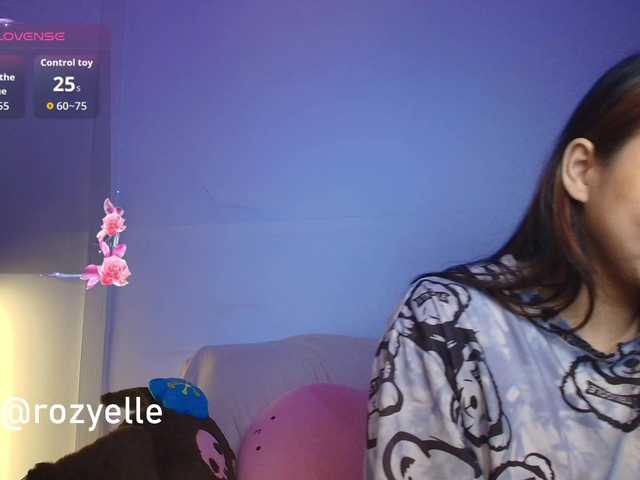 RozyBlack live cam on BongaCams