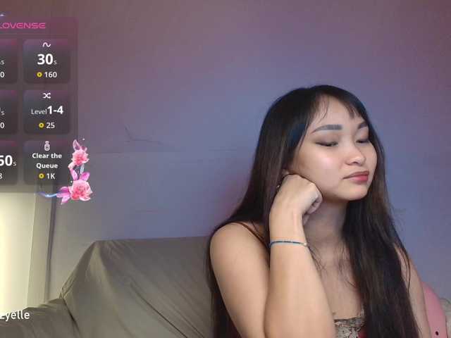 RozyBlack live cam on BongaCams