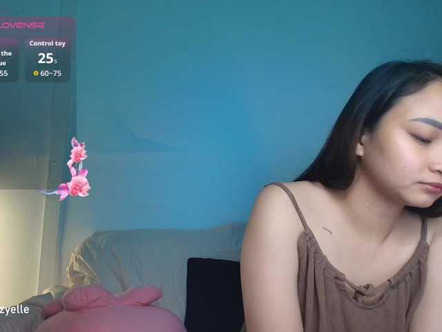 RozyBlack live webcam show