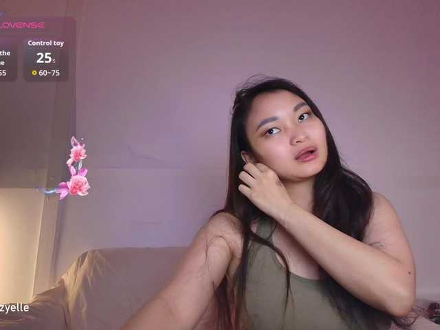 RozyBlack live cam on BongaCams