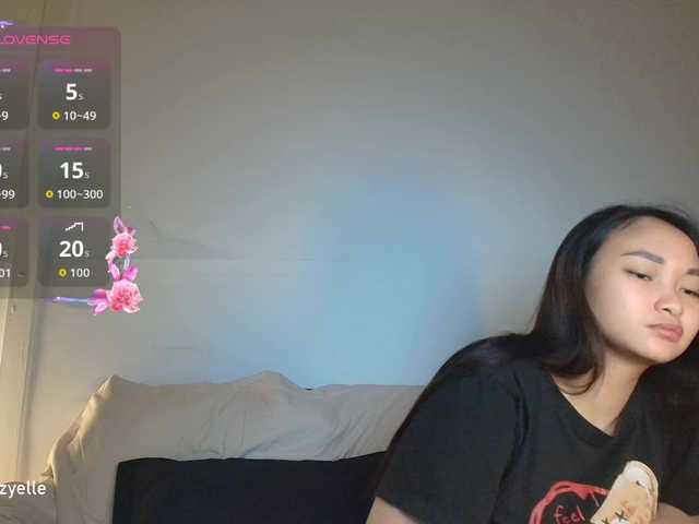 RozyBlack live cam on BongaCams