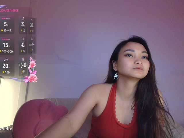 RozyBlack live cam on BongaCams