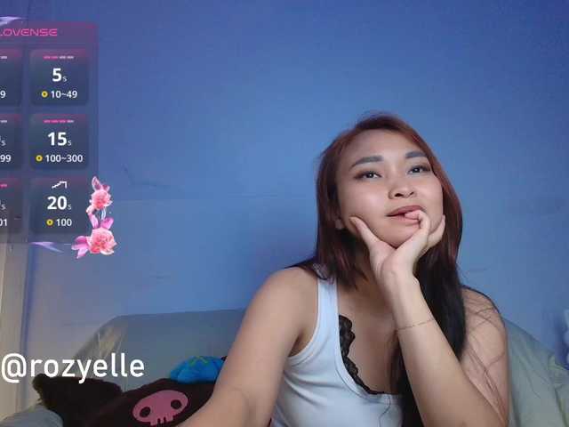 RozyBlack live cam on BongaCams