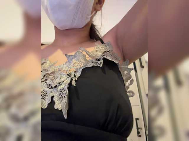 RozyBlack live cam on BongaCams