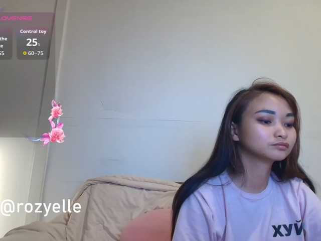 RozyBlack live cam on BongaCams