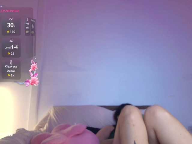 RozyElle live webcam show