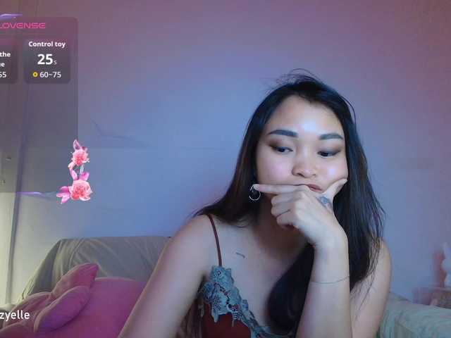 RozyBlack live cam on BongaCams