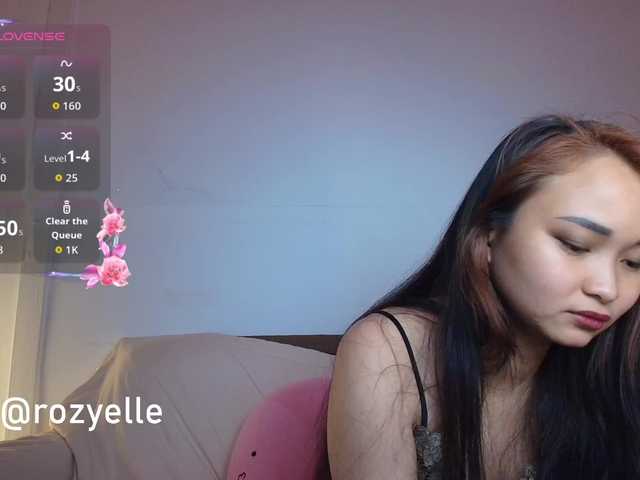 RozyBlack live cam on BongaCams