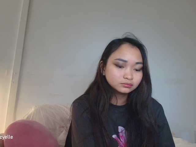 RozyElle live cam on BongaCams