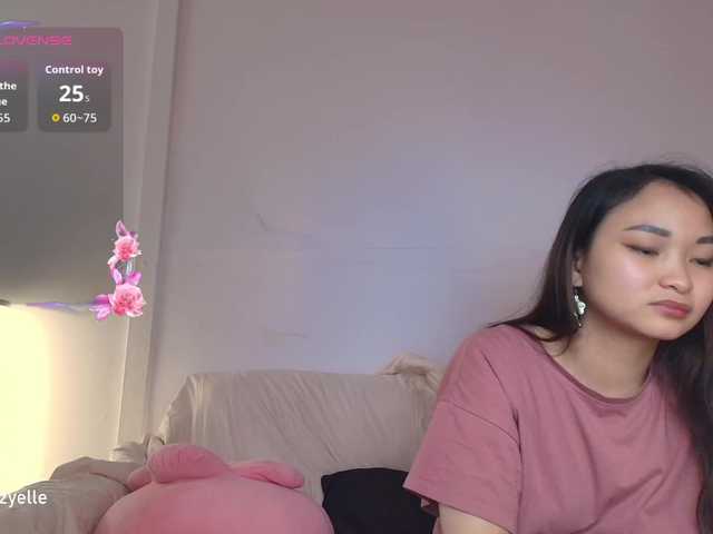RozyBlack live cam on BongaCams