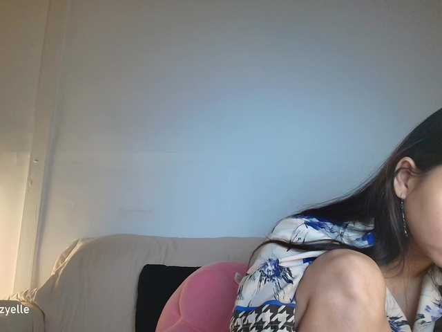 RozyBlack live cam on BongaCams