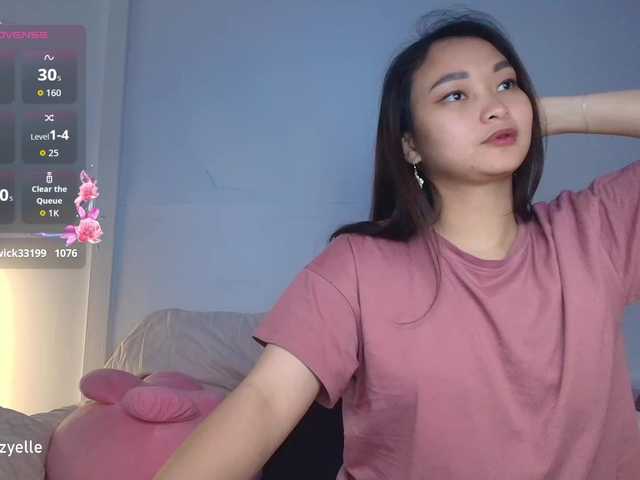 RozyBlack live cam on BongaCams