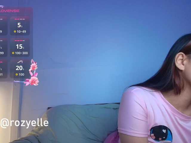 RozyBlack live cam on BongaCams