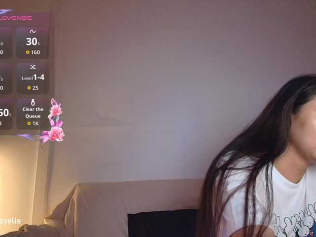 RozyElle live webcam show