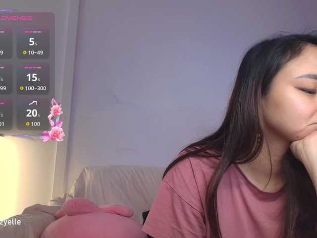 RozyBlack live cam on BongaCams