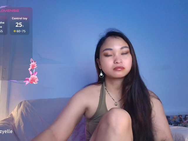 RozyBlack live cam on BongaCams