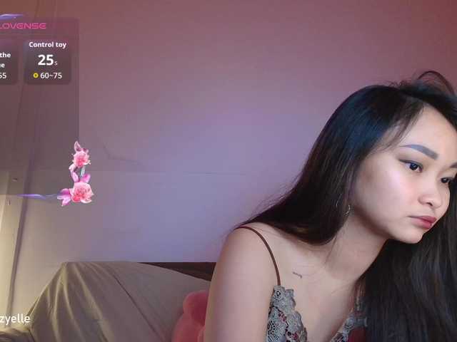 RozyBlack live cam on BongaCams