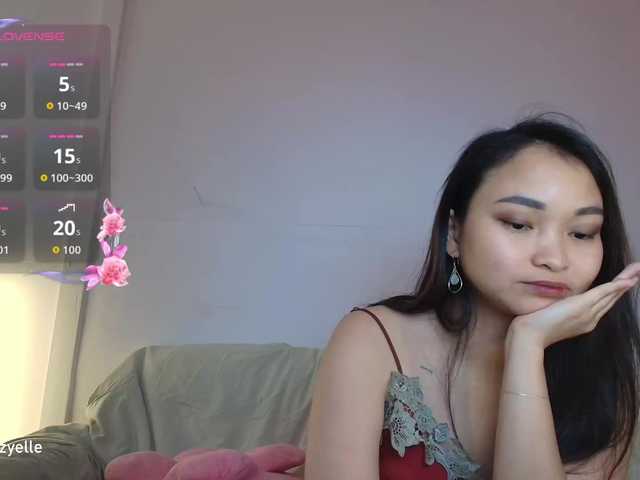 RozyBlack live cam on BongaCams