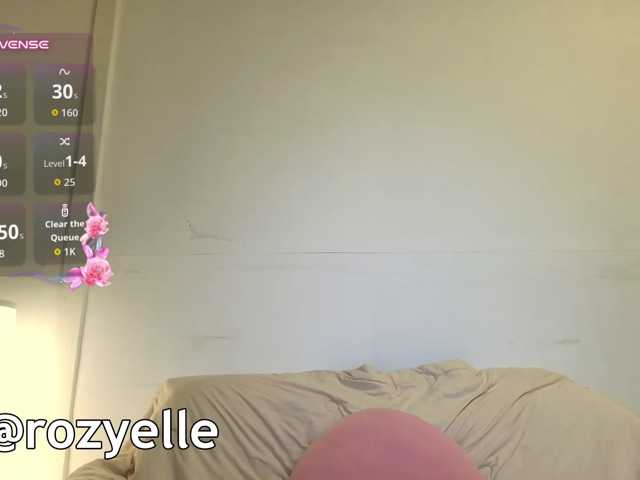 RozyBlack live cam on BongaCams
