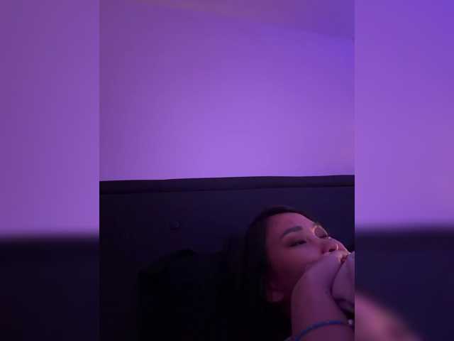 RozyBlack live cam on BongaCams