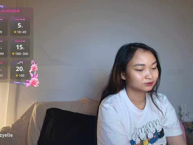 RozyBlack live cam on BongaCams
