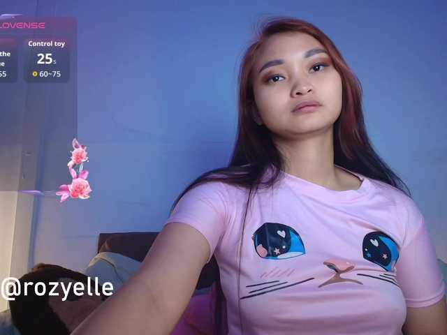 RozyBlack live cam on BongaCams