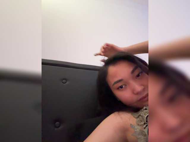 RozyBlack live cam on BongaCams