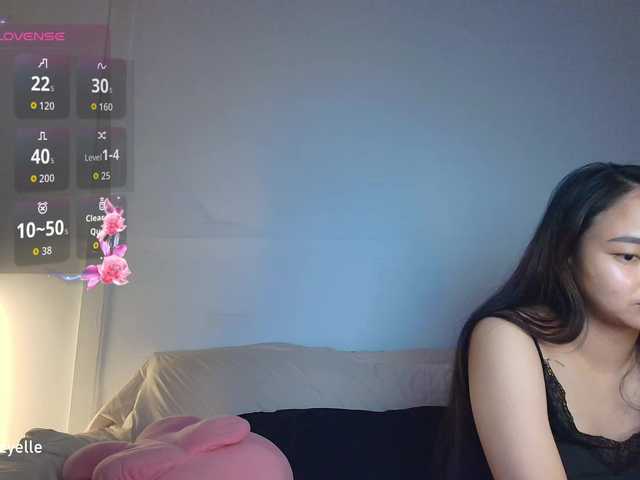 RozyBlack live cam on BongaCams