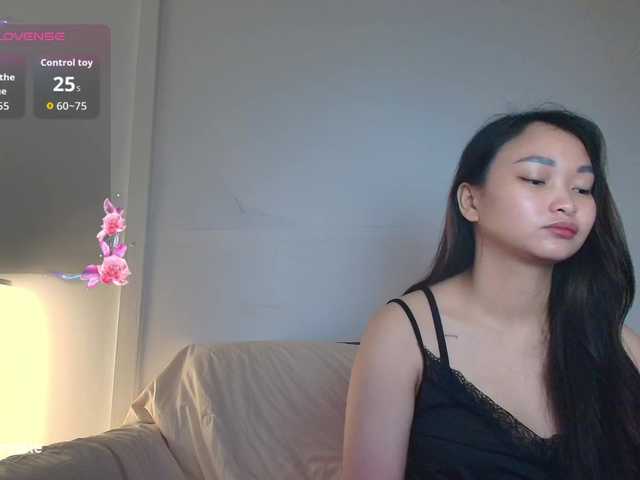 RozyElle live webcam show