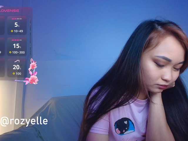 RozyBlack live cam on BongaCams