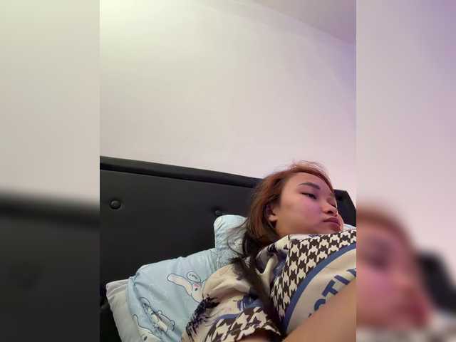 RozyElle — live female cam