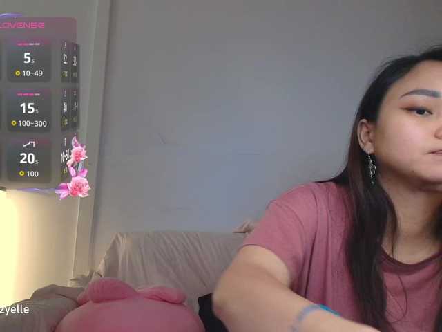 RozyBlack live webcam show