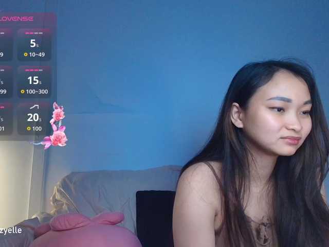 RozyBlack live webcam show
