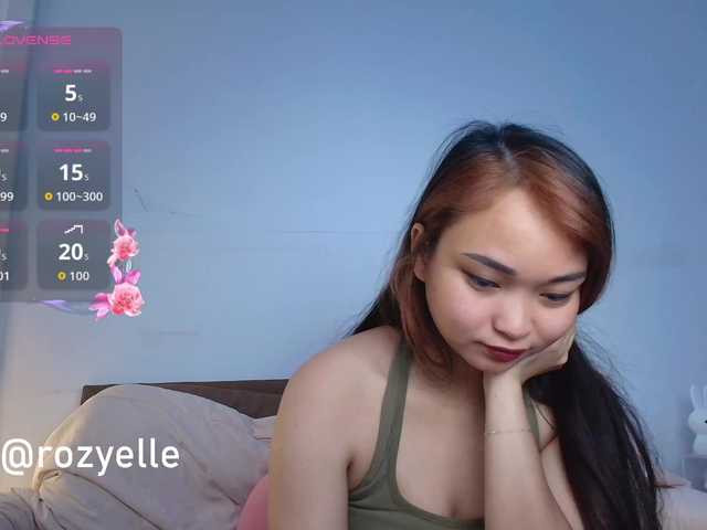 RozyBlack live cam on BongaCams